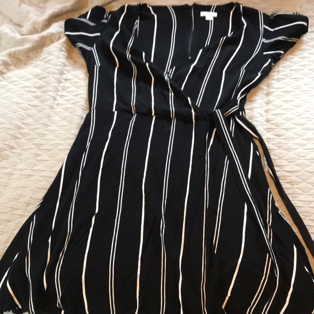 Xhilaration Black pin stripped Dress